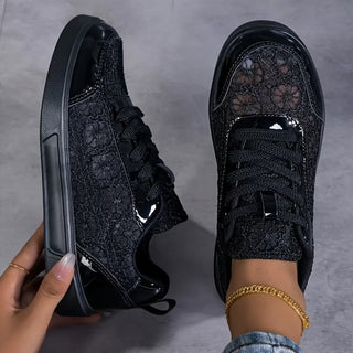 Dentelle | Floral Lace Sneakers