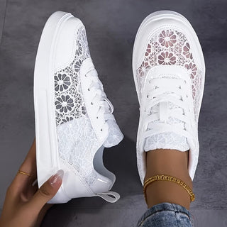 Dentelle | Floral Lace Sneakers